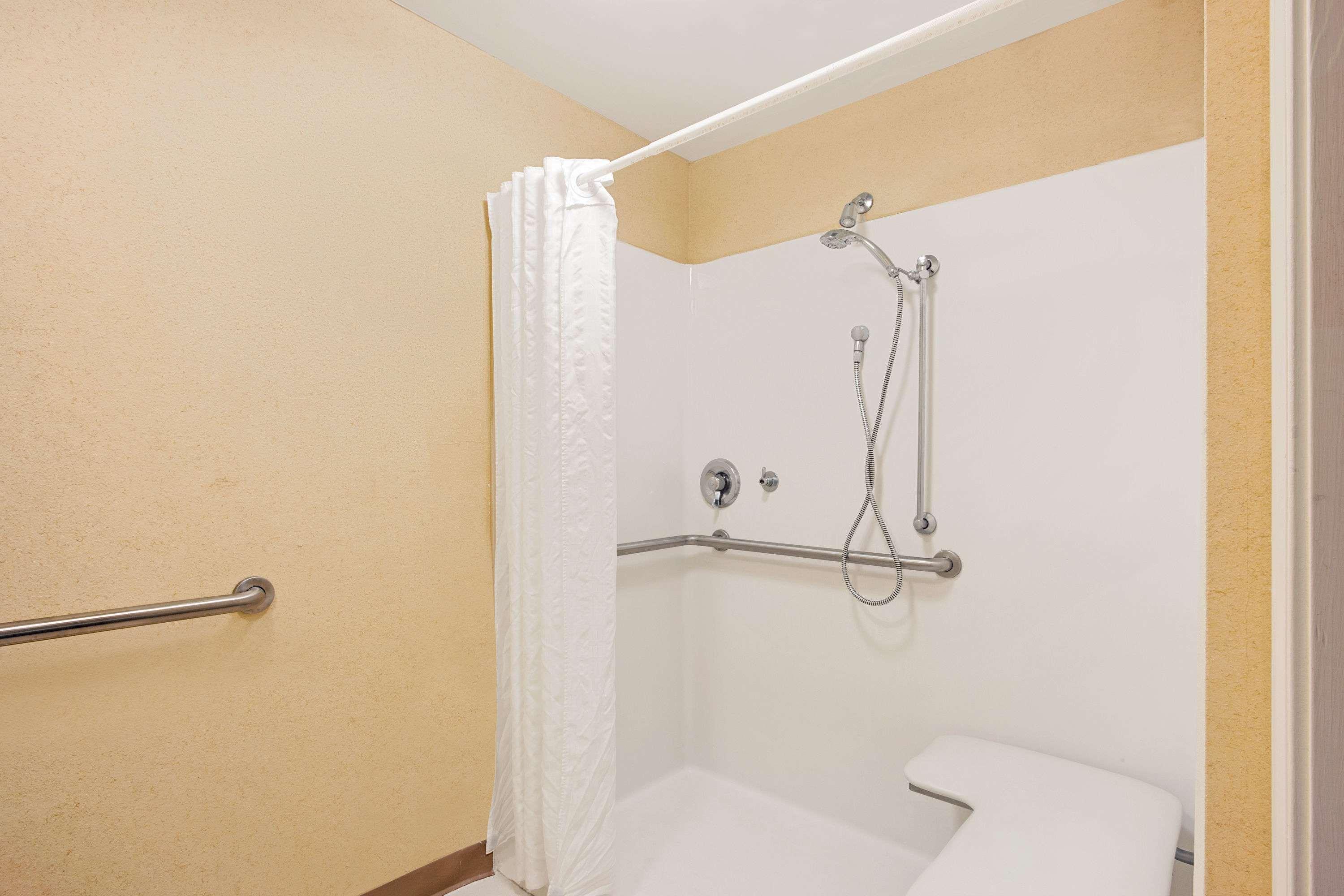 Hotel Baymont By Wyndham
