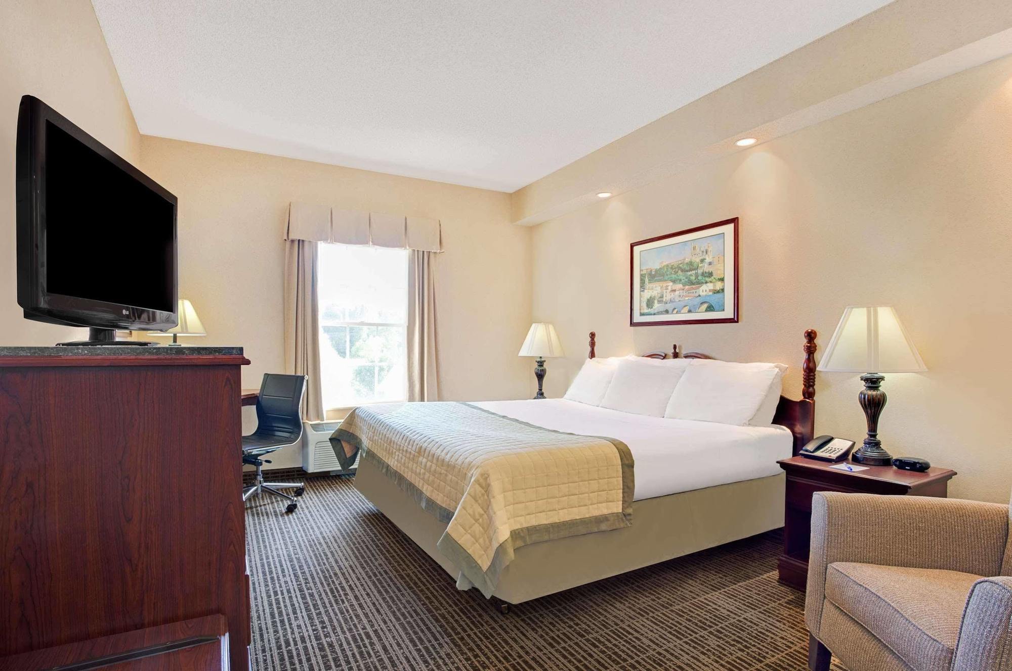Hotel Baymont By Wyndham